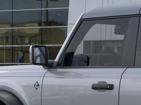 New 2026 Ford Bronco Outer Banks w/ Sasquatch Package image 22
