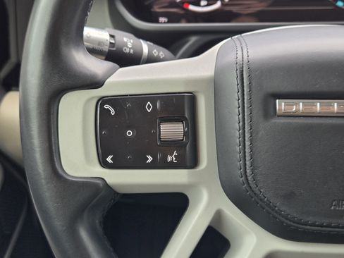 Used 2020 Land Rover Defender 110 HSE AWD/4WD image 26