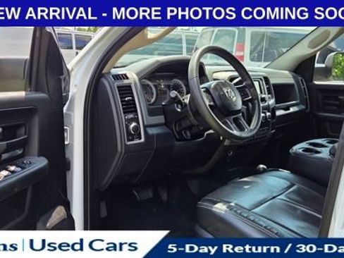 Used 2018 RAM 2500 Tradesman w/ Chrome Appearance Group AWD/4WD image 15