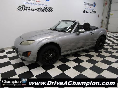 Used 2012 MAZDA MX-5 Miata Sport image 6
