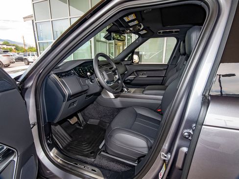New 2026 Land Rover Range Rover SE AWD/4WD image 35