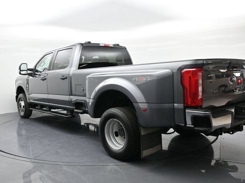 Certified 2025 Ford F350 XLT AWD/4WD image 8