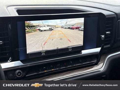 Used 2023 Chevrolet Silverado 1500 LT Trail Boss AWD/4WD image 26