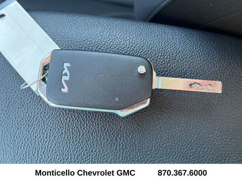 Used 2024 Kia Forte LX image 28