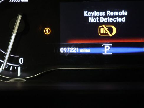 Used 2017 Honda Pilot Touring image 39