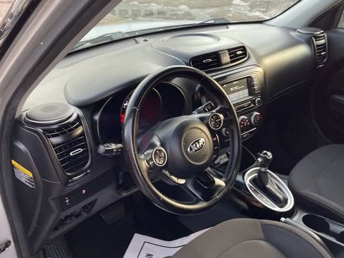 Used 2019 Kia Soul EV image 12