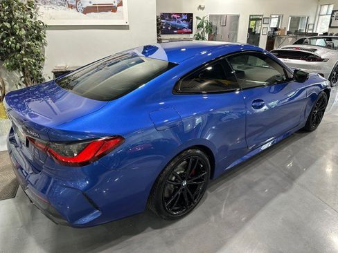 Used 2021 BMW 430i Coupe w/ M Sport Package RWD image 2