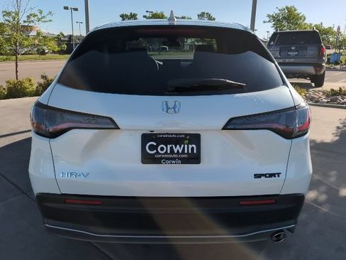 Used 2025 Honda HR-V Sport image 7