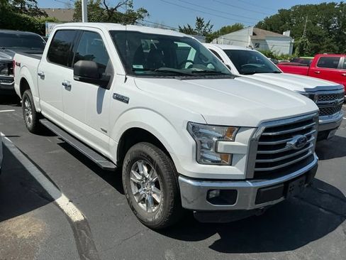 Used 2015 Ford F150 XLT w/ Equipment Group 302A Luxury AWD/4WD image 4
