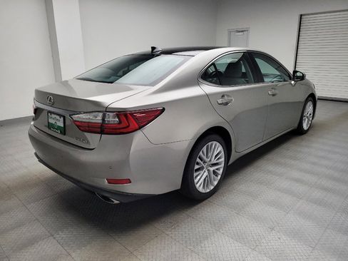 Used 2016 Lexus ES 350 w/ Luxury Package w/Wood Trim FWD image 9