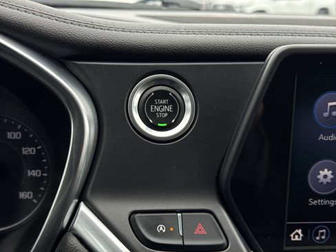 Used 2020 Chevrolet Blazer LT image 17