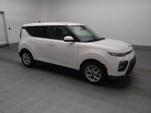 Used 2020 Kia Soul S FWD image 11