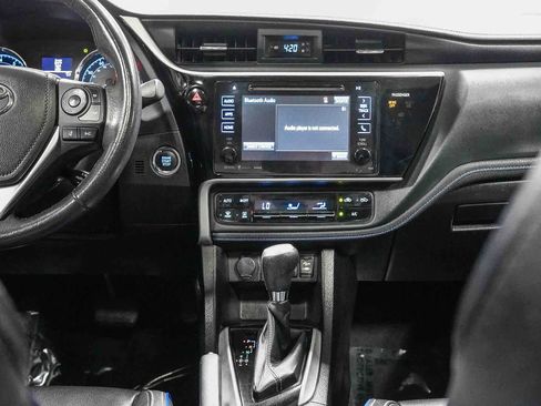 Certified 2017 Toyota Corolla XSE FWD image 14