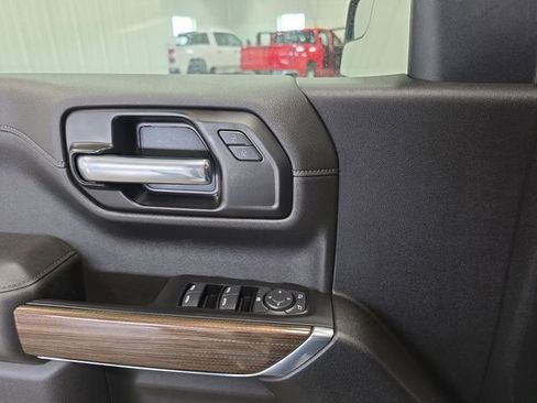 Used 2022 Chevrolet Silverado 1500 RST AWD/4WD image 18