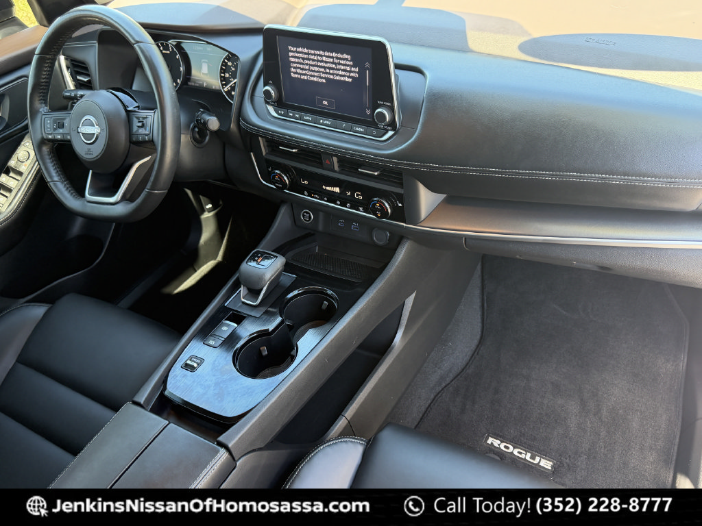 Used 2023 Nissan Rogue SV w/ SV Premium B Package FWD image 23