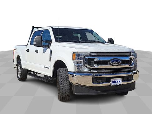 Used 2022 Ford F250 XLT image 2
