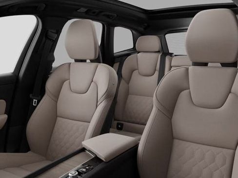 New 2026 Volvo XC60 B5 Plus w/ Protection Package Premier image 12