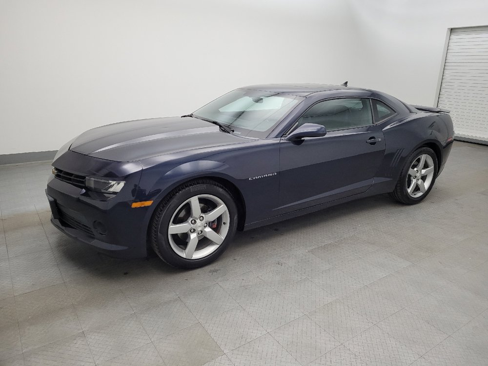 Used 2015 Chevrolet Camaro LT RWD image 2