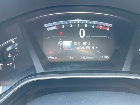 Used 2018 Honda CR-V Touring image 9