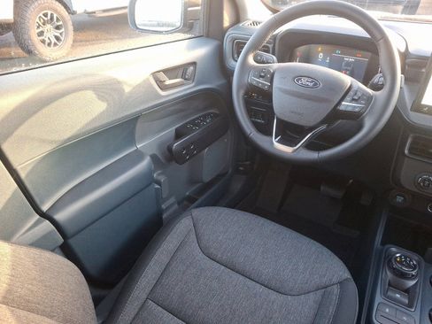 New 2025 Ford Maverick XLT w/ XLT Luxury Package image 33