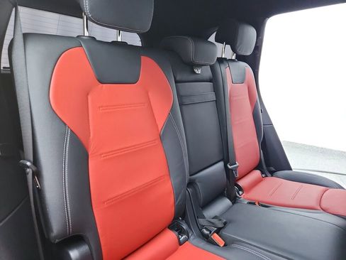 Used 2022 Mercedes-Benz GLB 35 AMG 4MATIC image 37