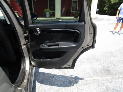 Used 2019 MINI Cooper Countryman S w/ Premium Package FWD image 28