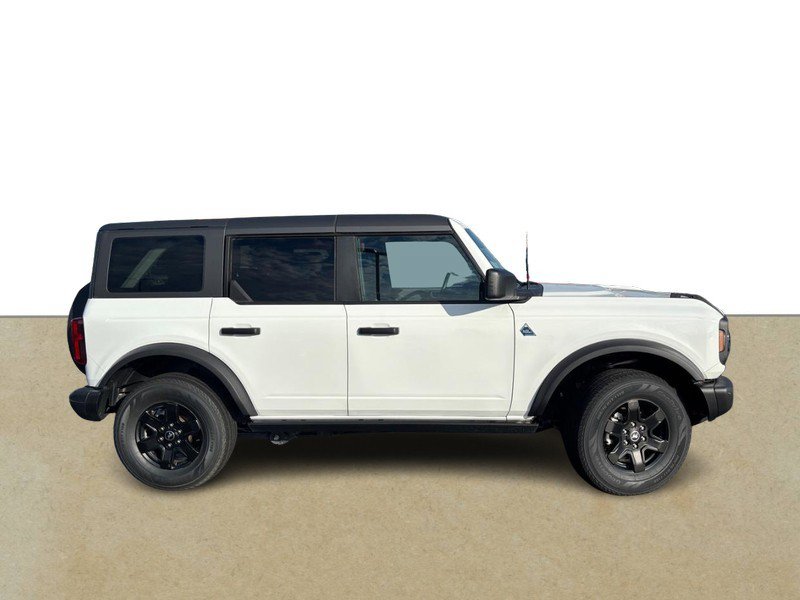 Used 2024 Ford Bronco Black Diamond AWD/4WD image 2