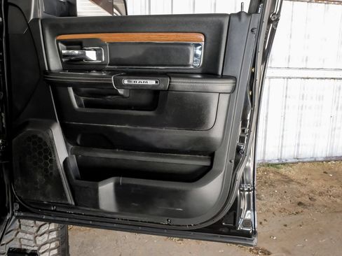 Used 2017 RAM 2500 Laramie w/ Sport Appearance Group AWD/4WD image 44