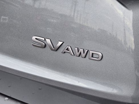 Used 2024 Nissan Rogue SV image 35