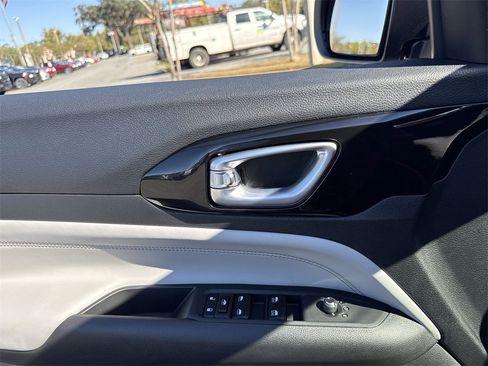 New 2026 Jeep Compass Limited w/ Sun, Sound & Navigation Group image 13