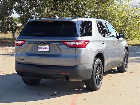 Used 2021 Chevrolet Traverse LS w/ LPO, Blackout Package image 8