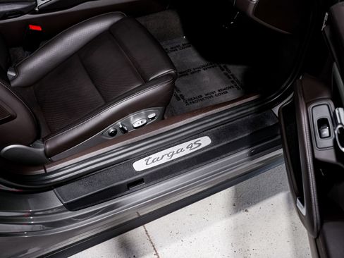 Used 2017 Porsche 911 Targa 4S image 28