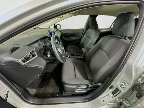 Used 2024 Toyota Corolla LE FWD image 21