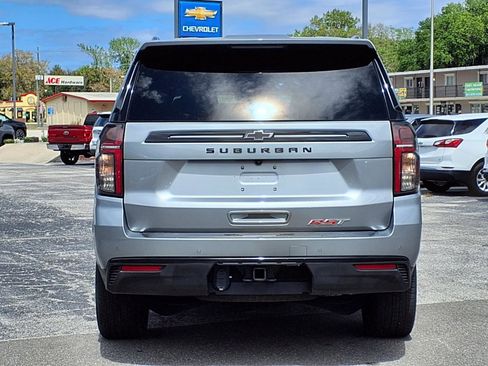 Certified 2024 Chevrolet Suburban RST w/ Luxury Package AWD/4WD image 5