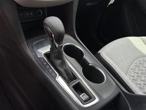 Used 2024 Chevrolet Equinox LS image 30