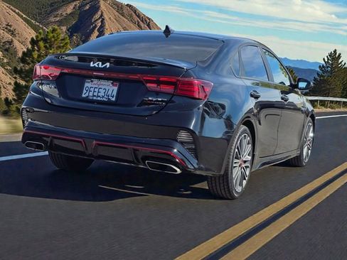 Used 2023 Kia Forte GT w/ GT2 Package image 7