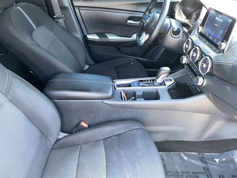 Certified 2025 Nissan Sentra SV FWD image 10