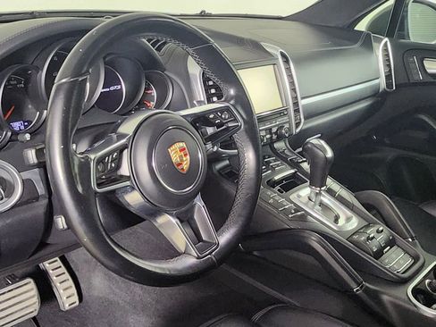 Used 2016 Porsche Cayenne GTS image 10