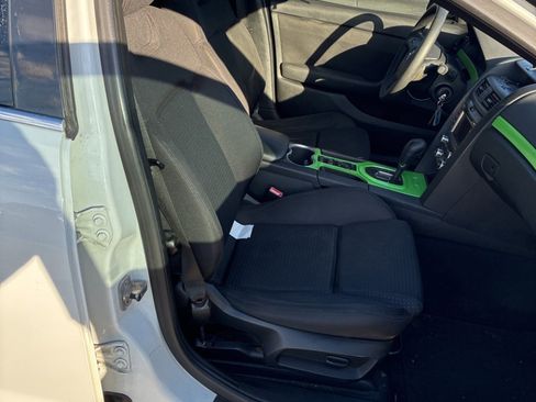 Used 2009 Pontiac G8 w/ Comfort And Sound Package image 18