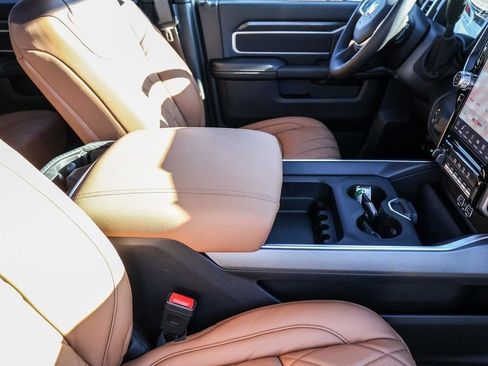 New 2025 RAM 2500 Big Horn AWD/4WD image 51