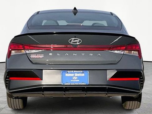 New 2026 Hyundai Elantra SEL Sport Premium FWD image 4