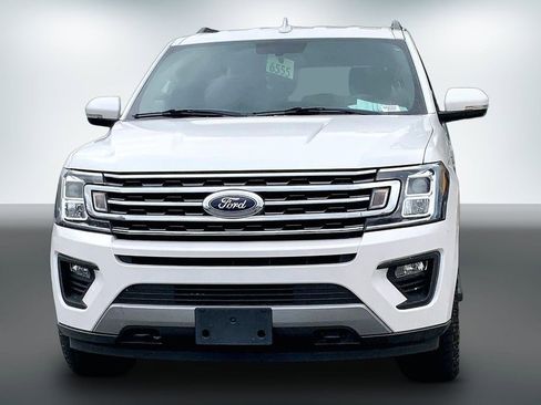 Used 2019 Ford Expedition XLT w/ Equipment Group 202A AWD/4WD image 7