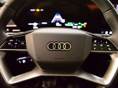 Certified 2025 Audi Q6 e-tron Premium w/ Convenience Package image 14