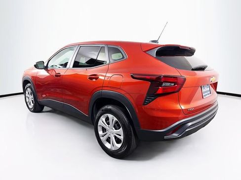 Used 2024 Chevrolet Trax LS FWD image 6