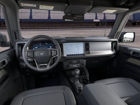 New 2026 Ford Bronco Badlands AWD/4WD image 9
