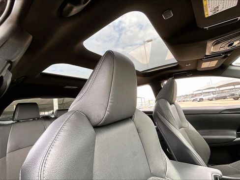 Used 2023 Toyota bZ4X XLE image 24