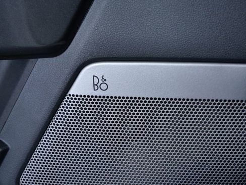 Certified 2023 Ford F150 Lariat w/ Equipment Group 502A High image 31