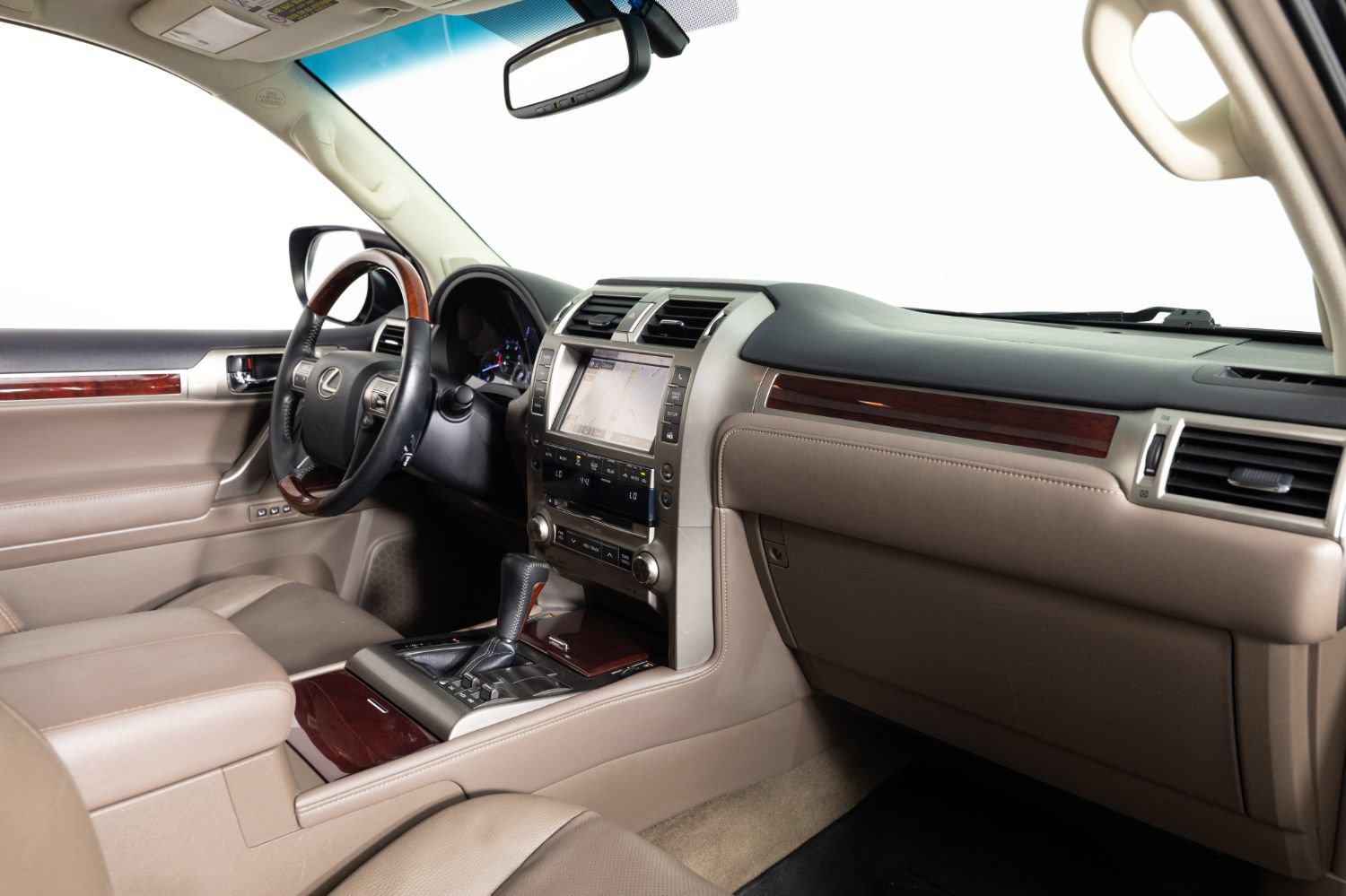 Used 2015 Lexus GX 460 w/ Premium Package AWD/4WD image 26