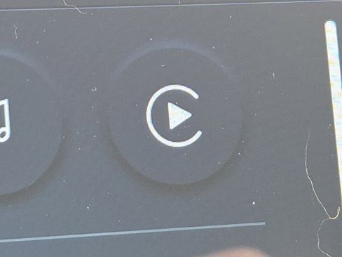 Used 2024 Ford Expedition XLT image 4