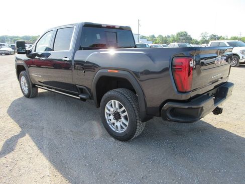 New 2026 GMC Sierra 2500 Denali AWD/4WD image 9